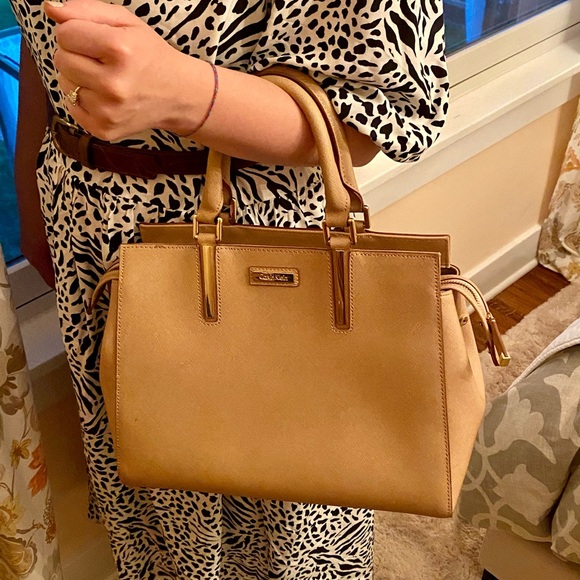 Classic Calvin Klein Bag - Picture 2 of 8